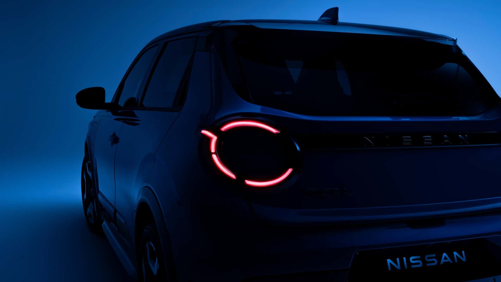 Espacio trasero del Nissan Micra eléctrico con asientos abatibles.