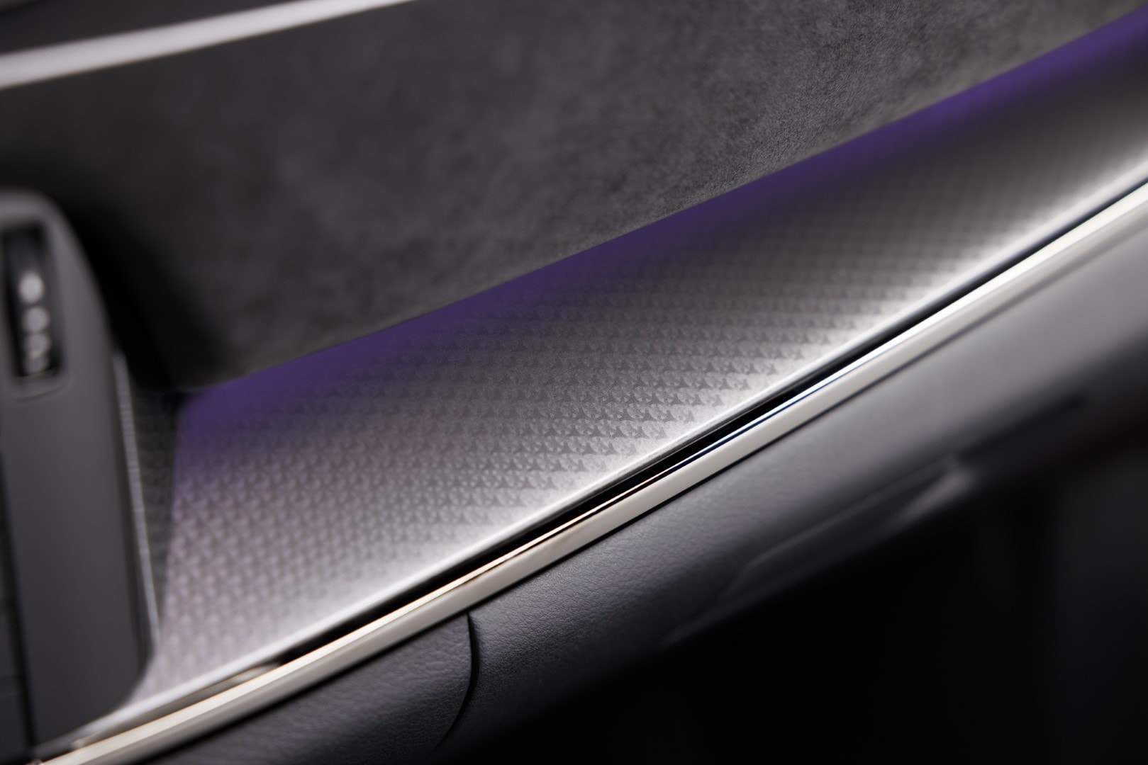 Detalle del asiento del Nissan Qashqai híbrido, evidenciando su confort y diseño.