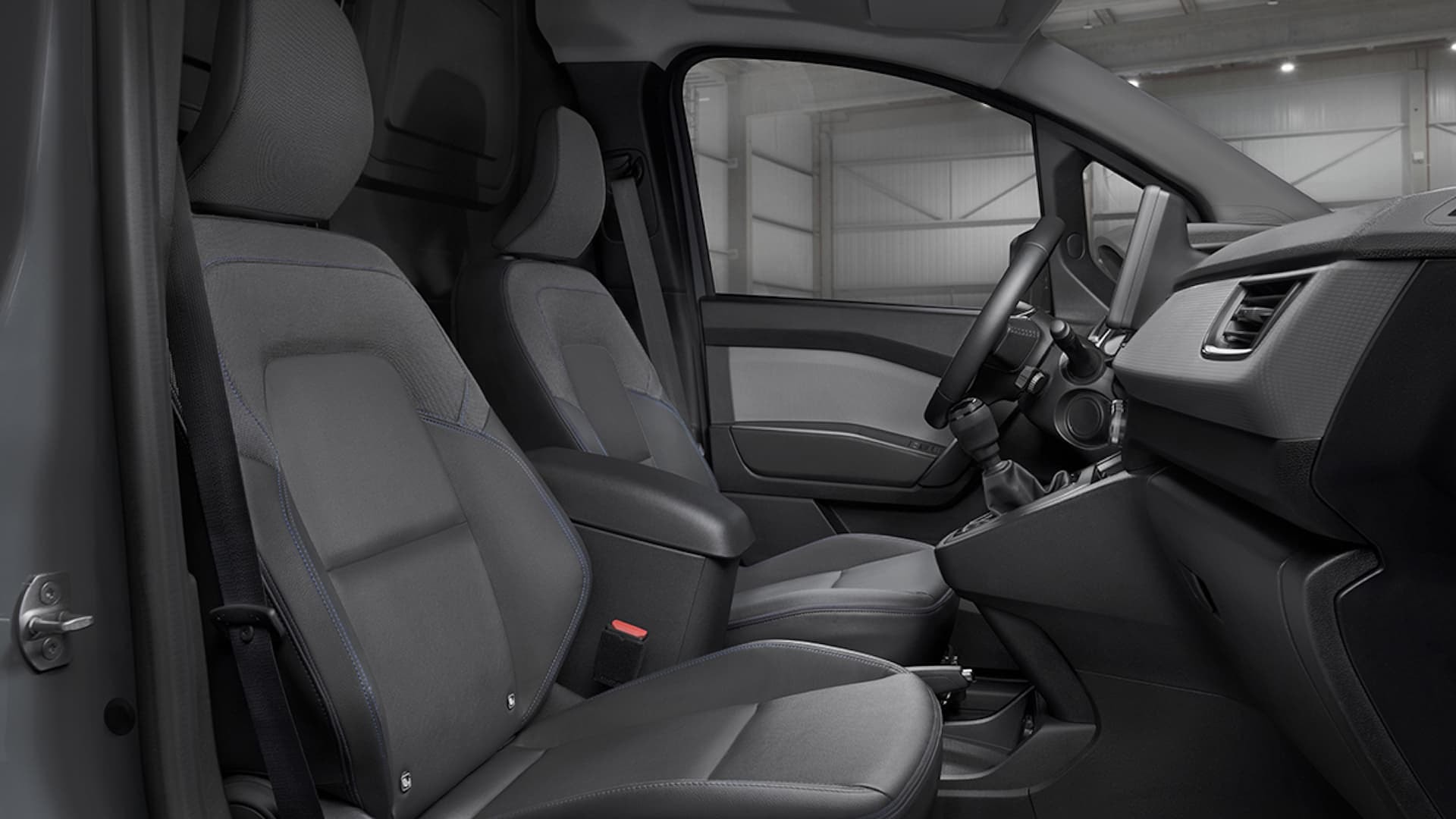 Ergonomía y confort se fusionan en los asientos delanteros del Townstar.