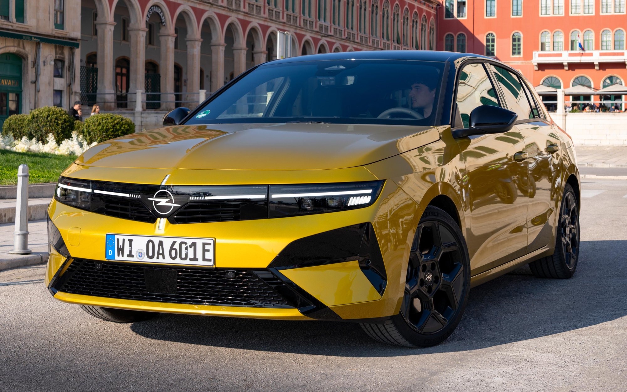 Opel Astra híbrido