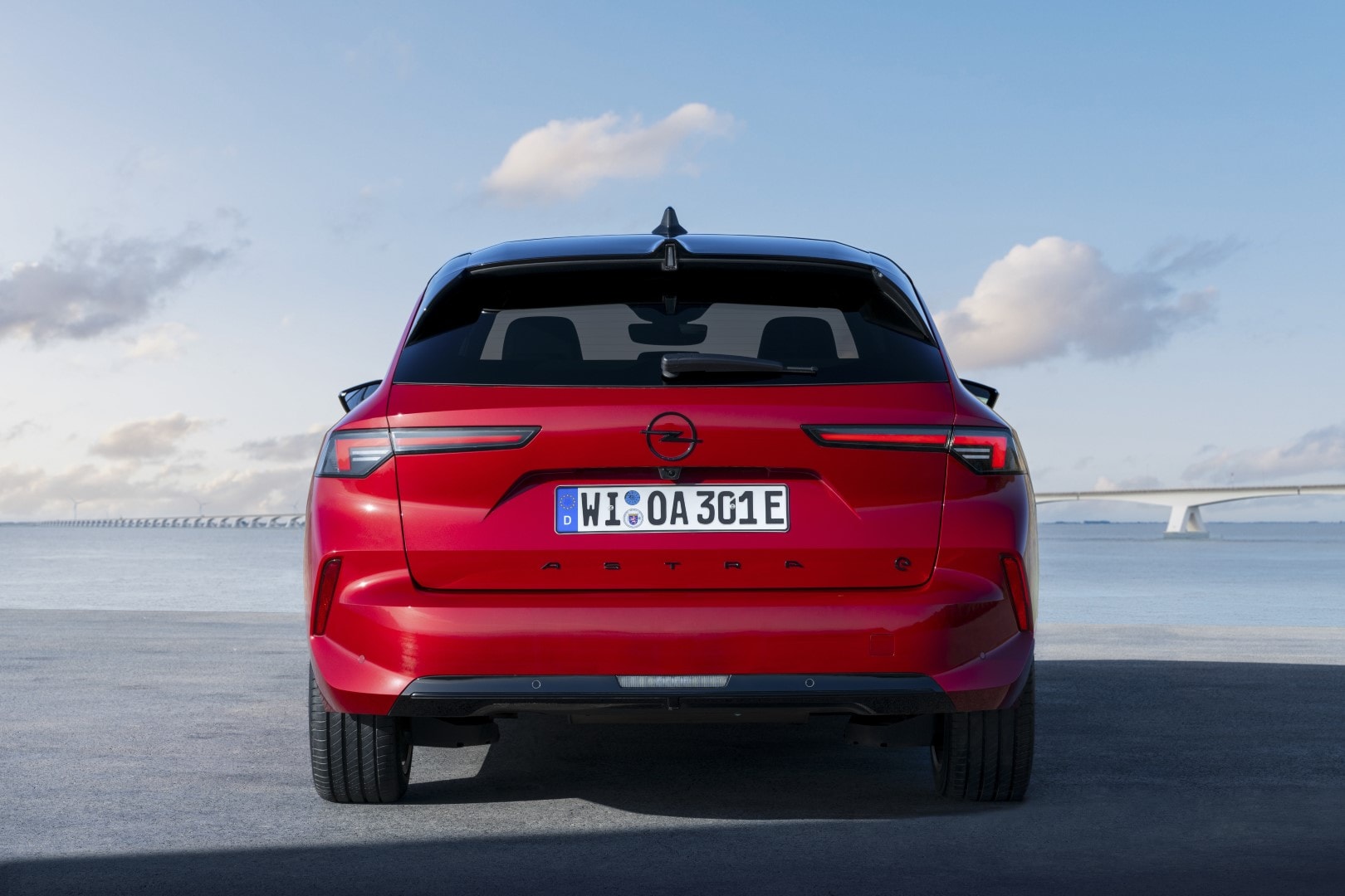 Imagen detallada de la trasera del Opel Astra Sports Tourer.