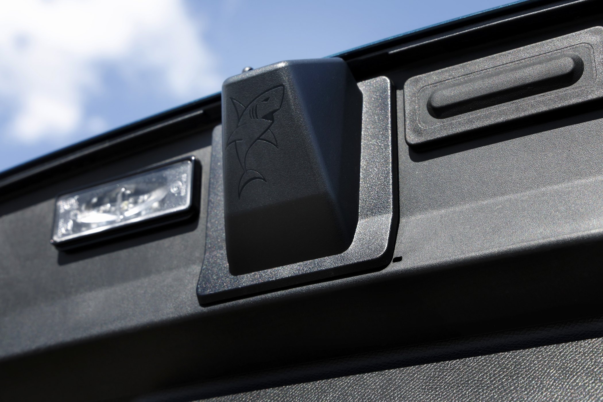 Vista interior del Opel Grandland con énfasis en los asientos cómodos.