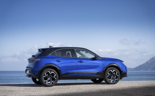 El Opel Mokka deslumbra con su diseño aerodinámico y moderno. El Opel Mokka deslumbra con su diseño aerodinámico y moderno.