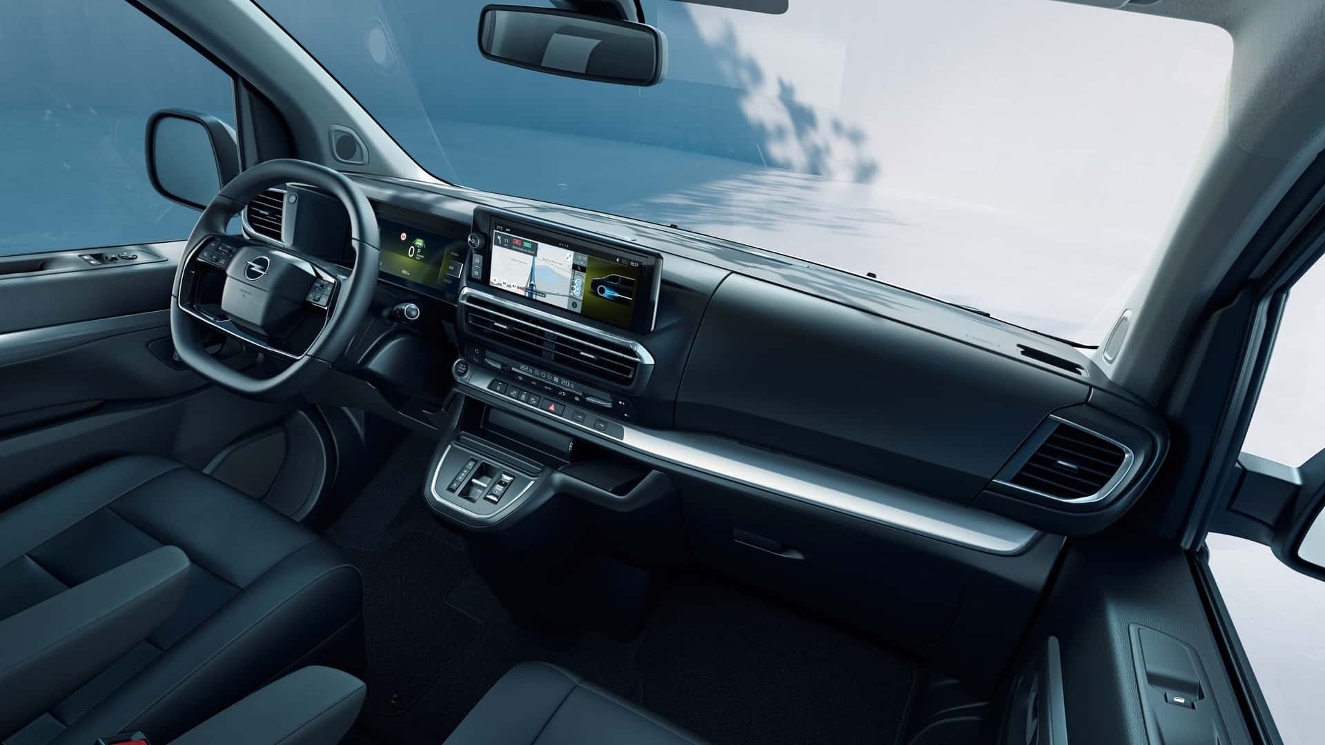 Cabina del Zafira-e Life con énfasis en su espacio y acabados modernos