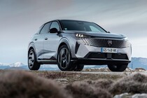 Maletero del Peugeot 3008, con amplio espacio disponible para carga. Maletero del Peugeot 3008, con amplio espacio disponible para carga.