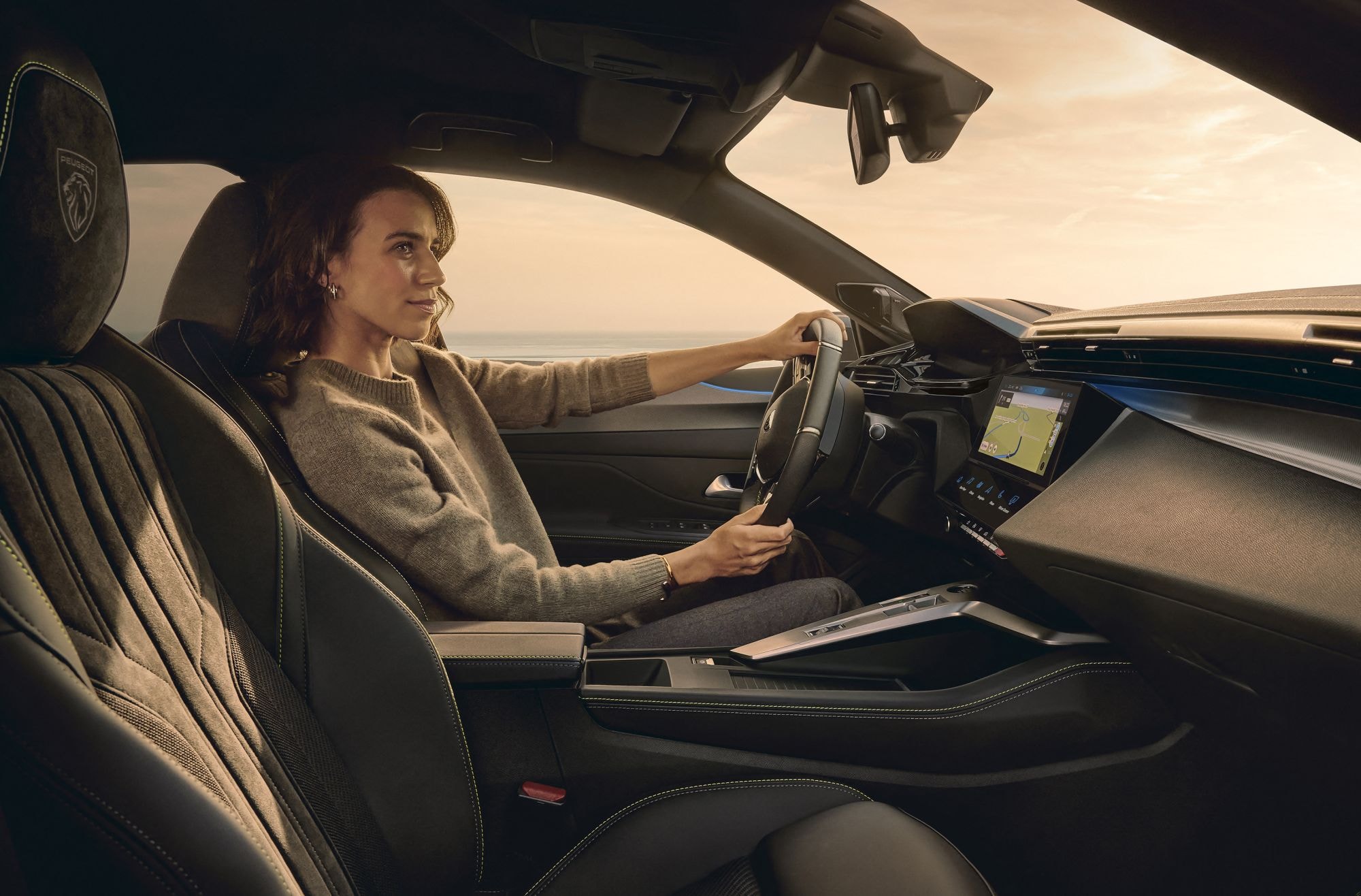 Peugeot 408 eléctrico