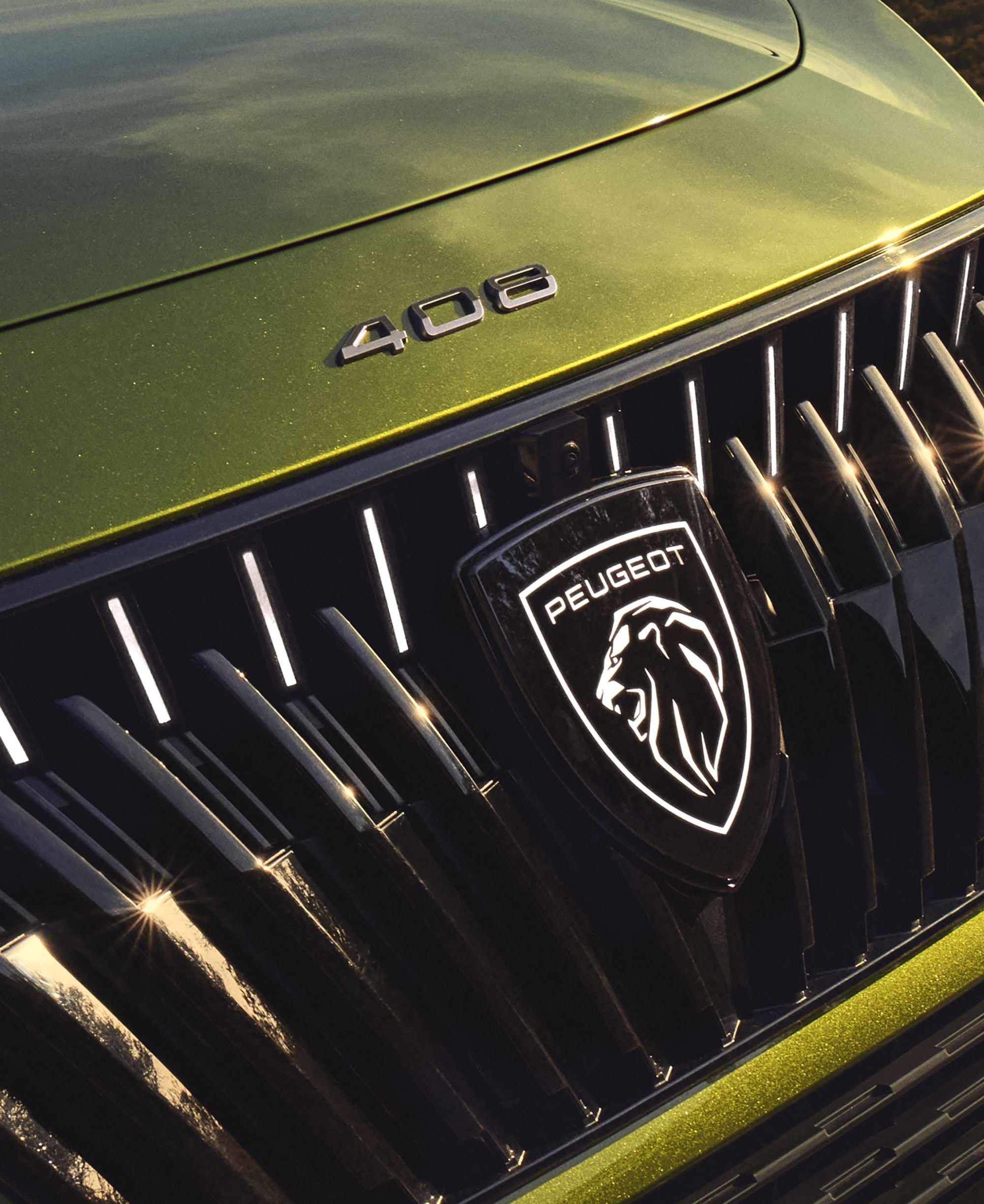 Peugeot 408 híbrido