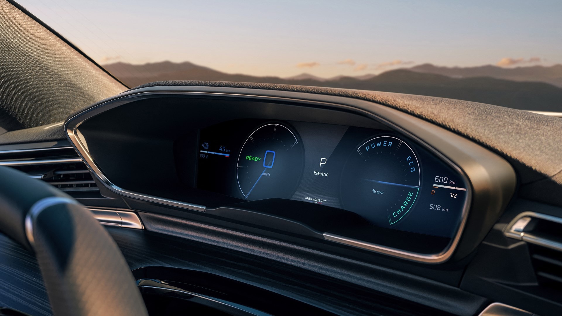 Panel de instrumentos digitales del Peugeot 508 con interfaz clara y moderna.