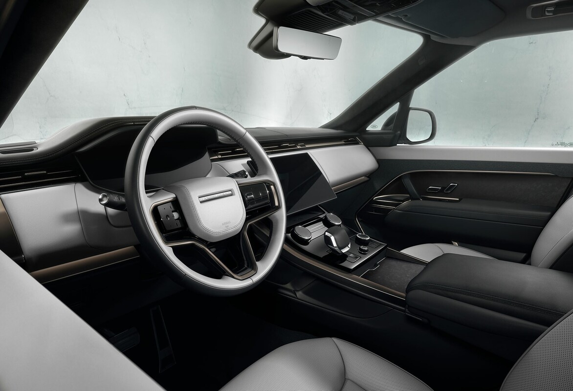 Cabina del Range Rover Sport, mezcla de lujo y tecnología avanzada. Cabina del Range Rover Sport, mezcla de lujo y tecnología avanzada.