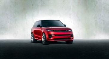 Vista dinámica del Range Rover Sport en color rojo. Vista dinámica del Range Rover Sport en color rojo.
