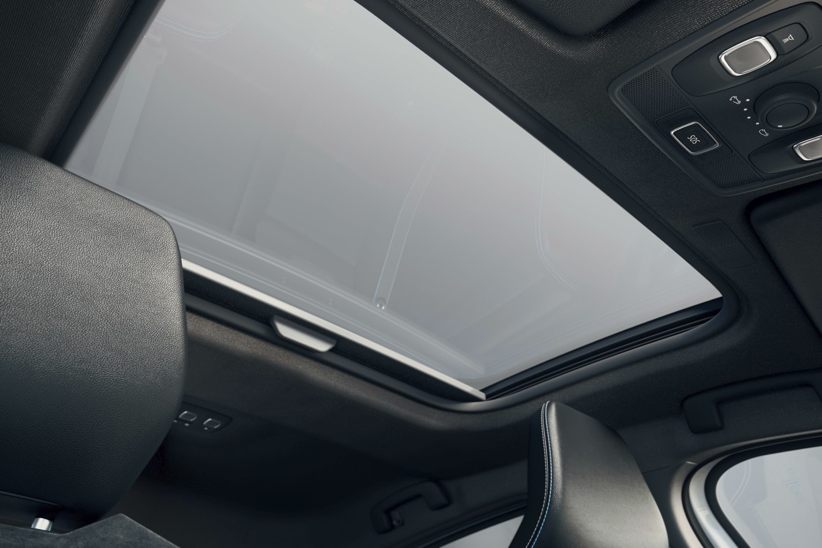 Techo panorámico del Renault Arkana que ofrece una experiencia más iluminada.