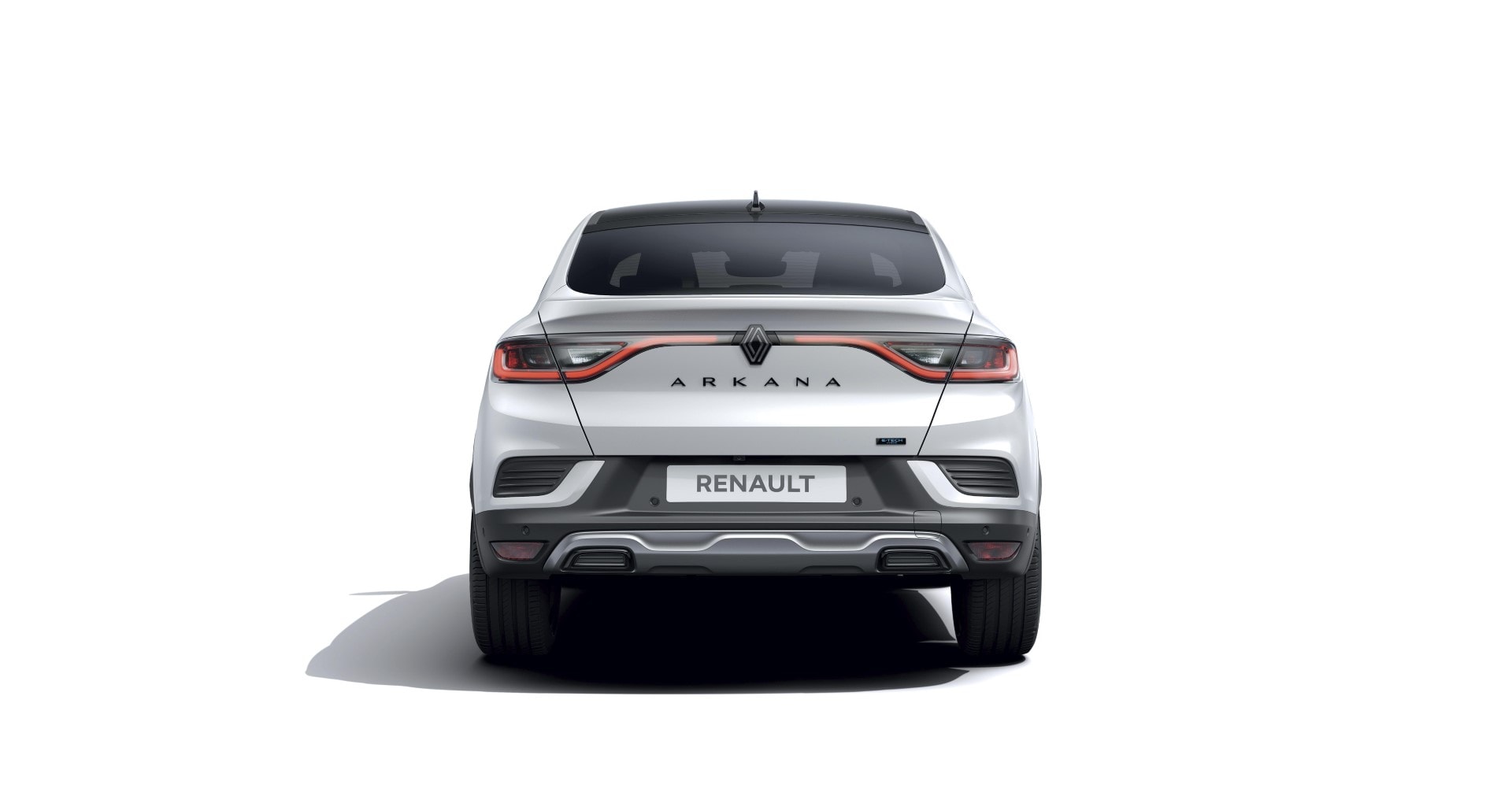 Vista trasera del Renault Arkana que muestra su diseño y acabados.