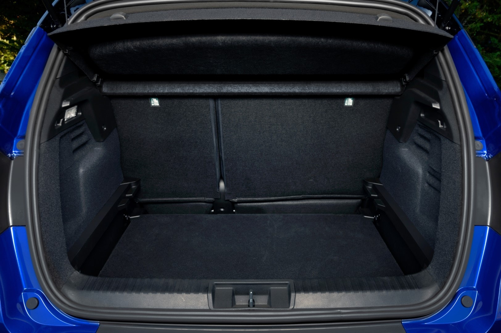 Vista del maletero del Renault Captur Híbrido, espacioso y bien acabado