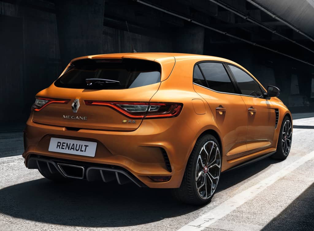 Vista trasera del Renault Mégane RS destacando su diseño deportivo
