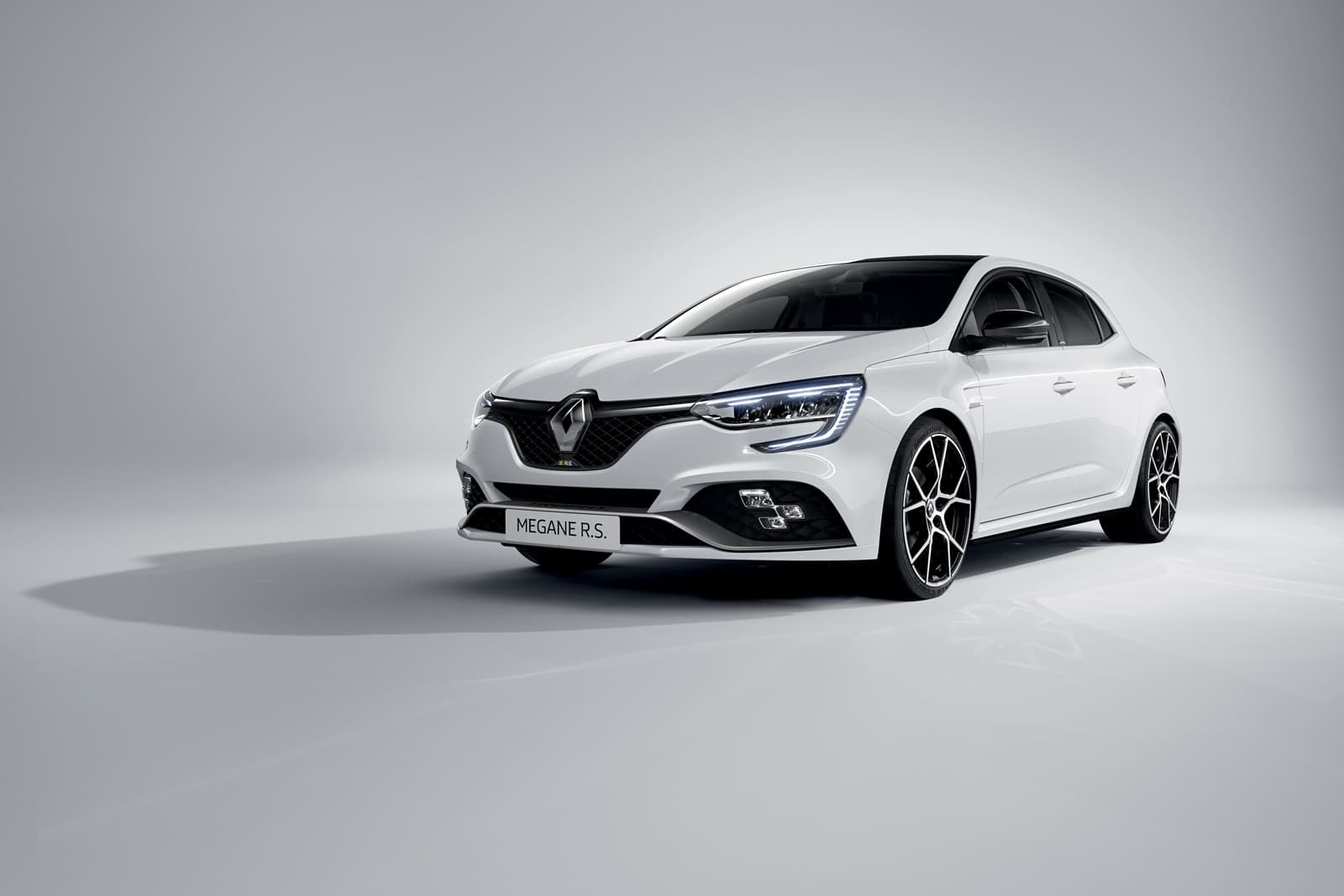 Asiento deportivo del Renault Mégane RS, con detalle de costura y ergonomía.