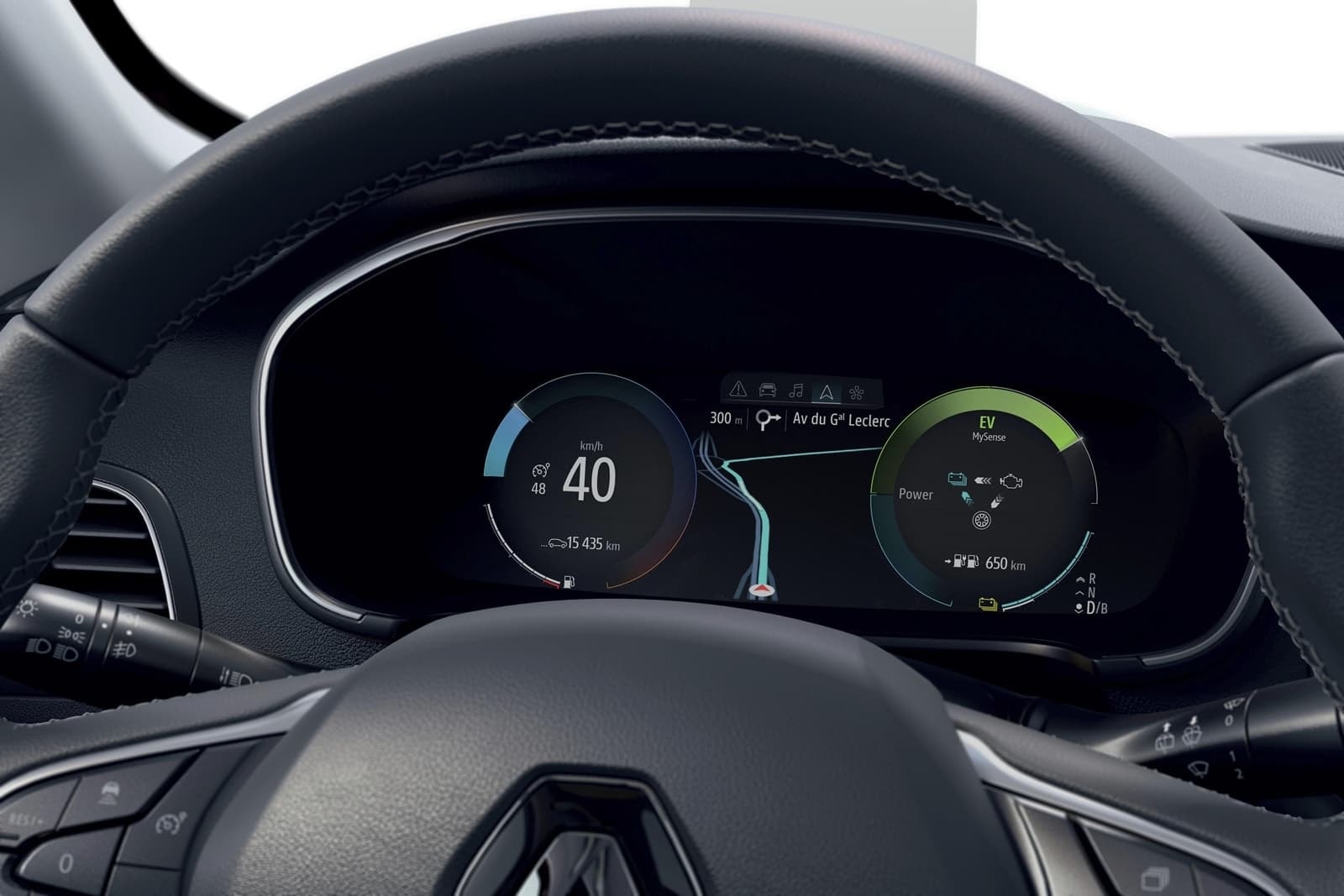 Panel de instrumentos digital del Renault Mégane, con diseño claro y moderno.