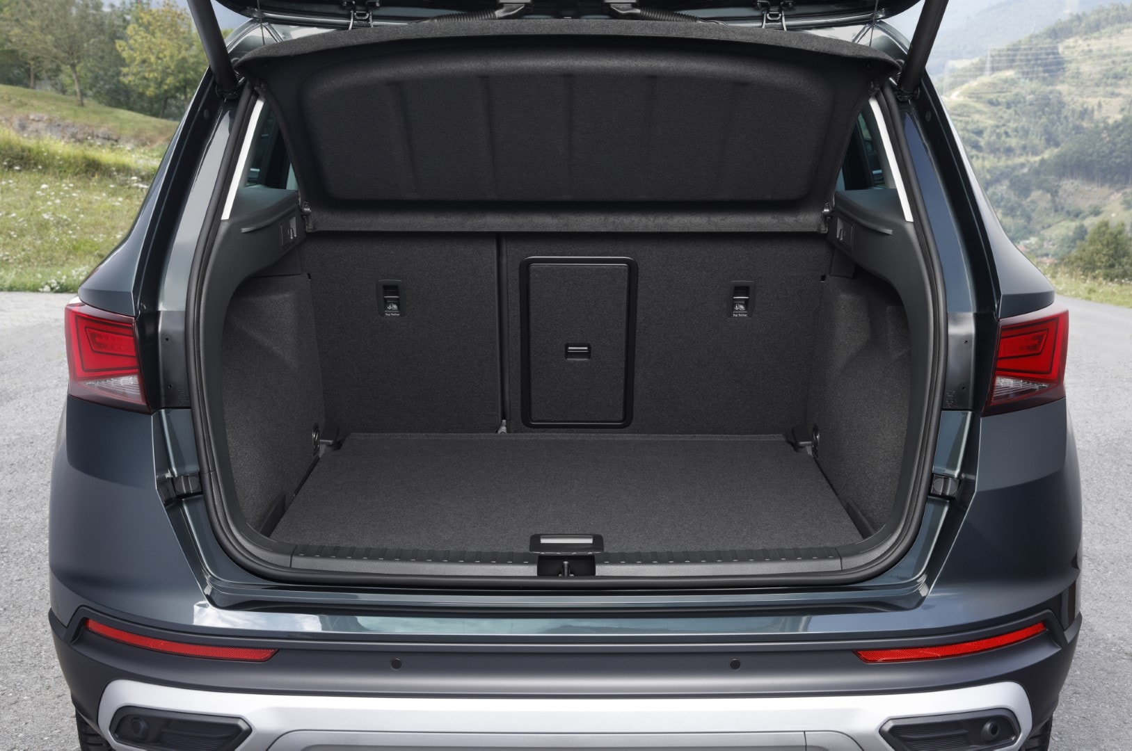 Capacidad del maletero del Ateca, con un enfoque en el espacio amplio.