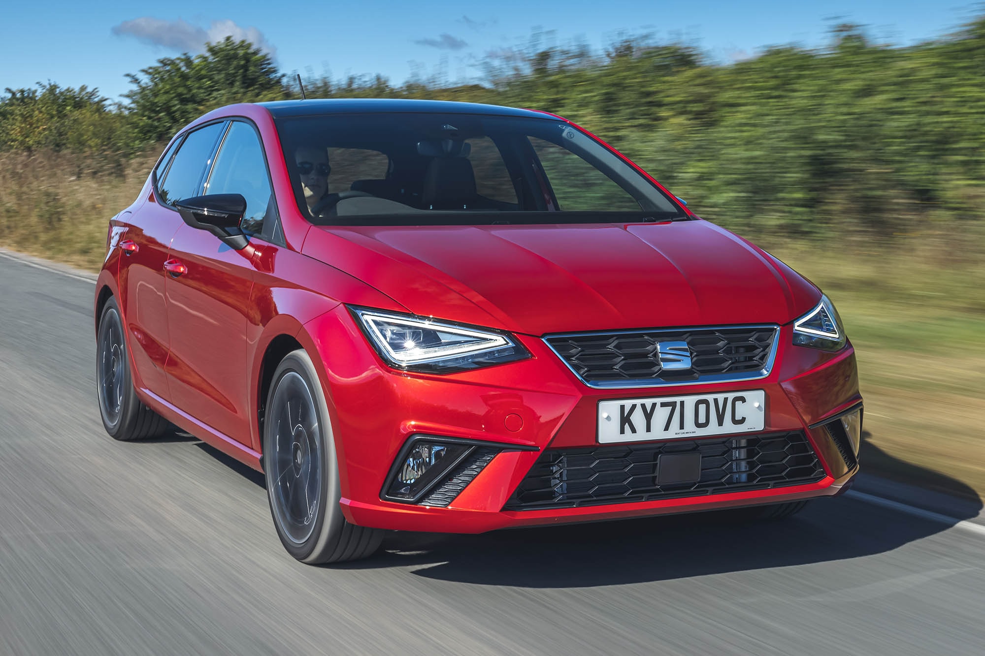 El SEAT Ibiza destaca por su diseño atrevido y deportivo. Un verdadero compacto urbano.