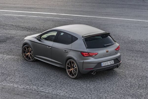 SEAT León Cupra R SEAT León Cupra R
