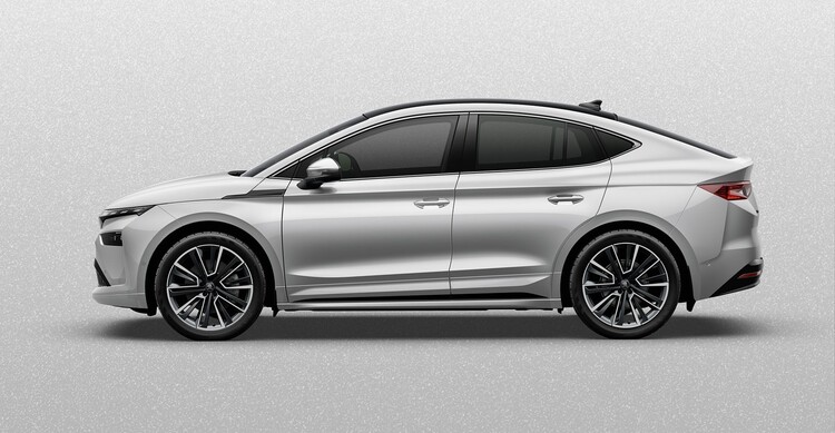 Vista frontal del Enyaq, mostrando su estética moderna y sofisticada. Vista frontal del Enyaq, mostrando su estética moderna y sofisticada.