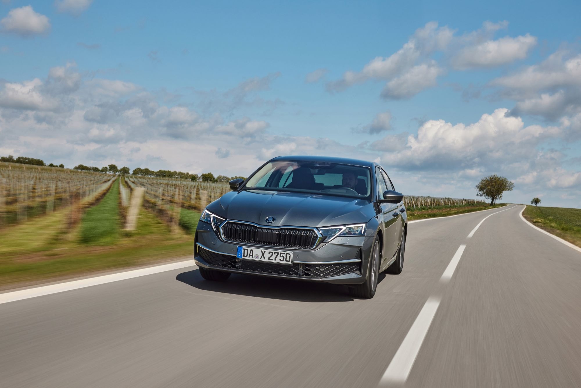 Detalle del tapón de combustible del Skoda Octavia, funcionalidad y seguridad.