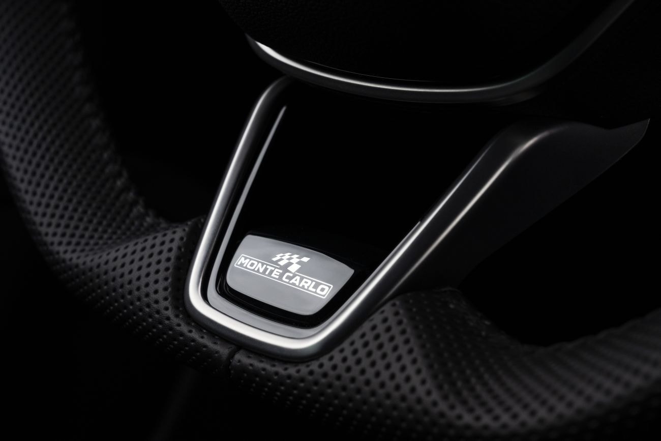 Botón de arranque Start/Stop del Skoda Scala, detalle fino y moderno.