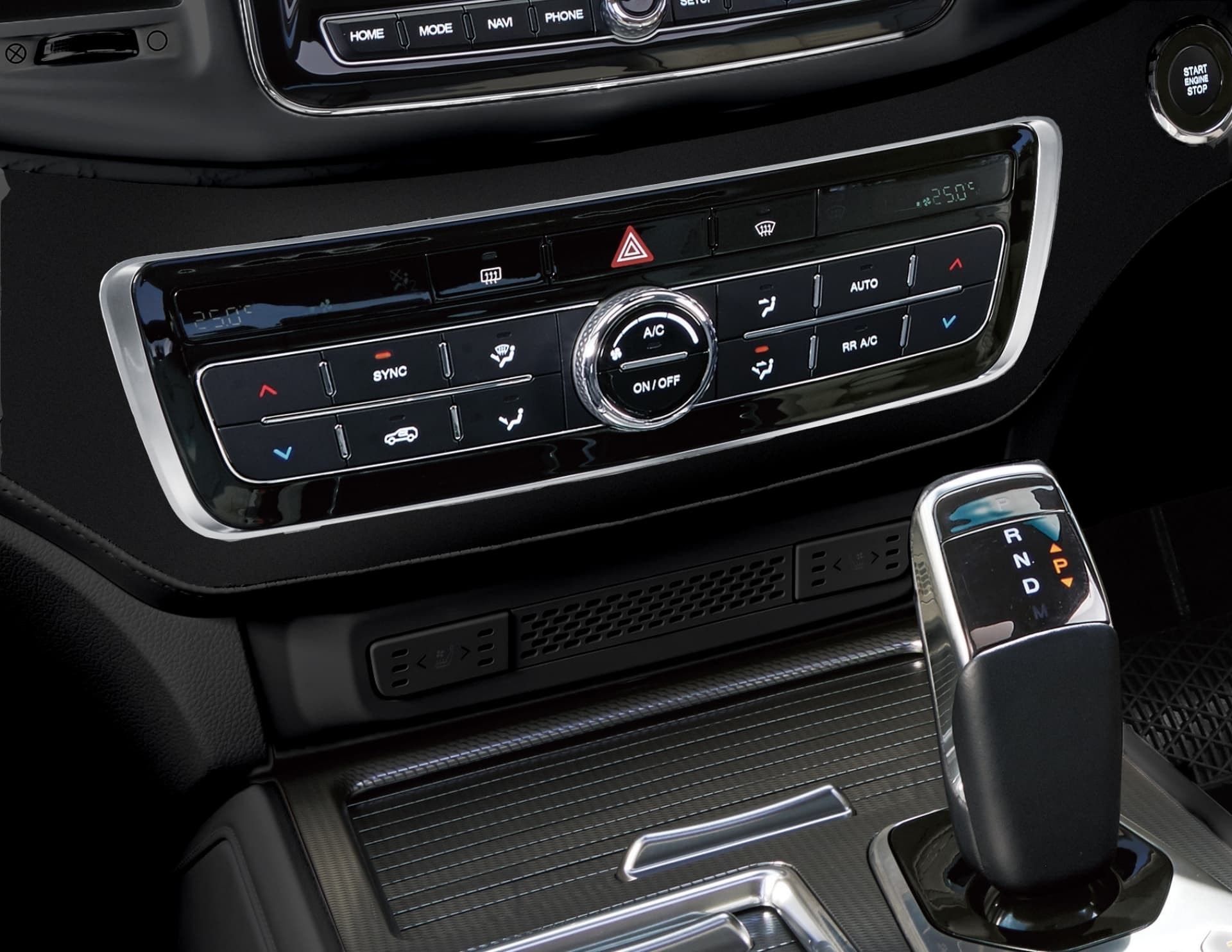 Panel de control táctil para la climatización y otras funciones.