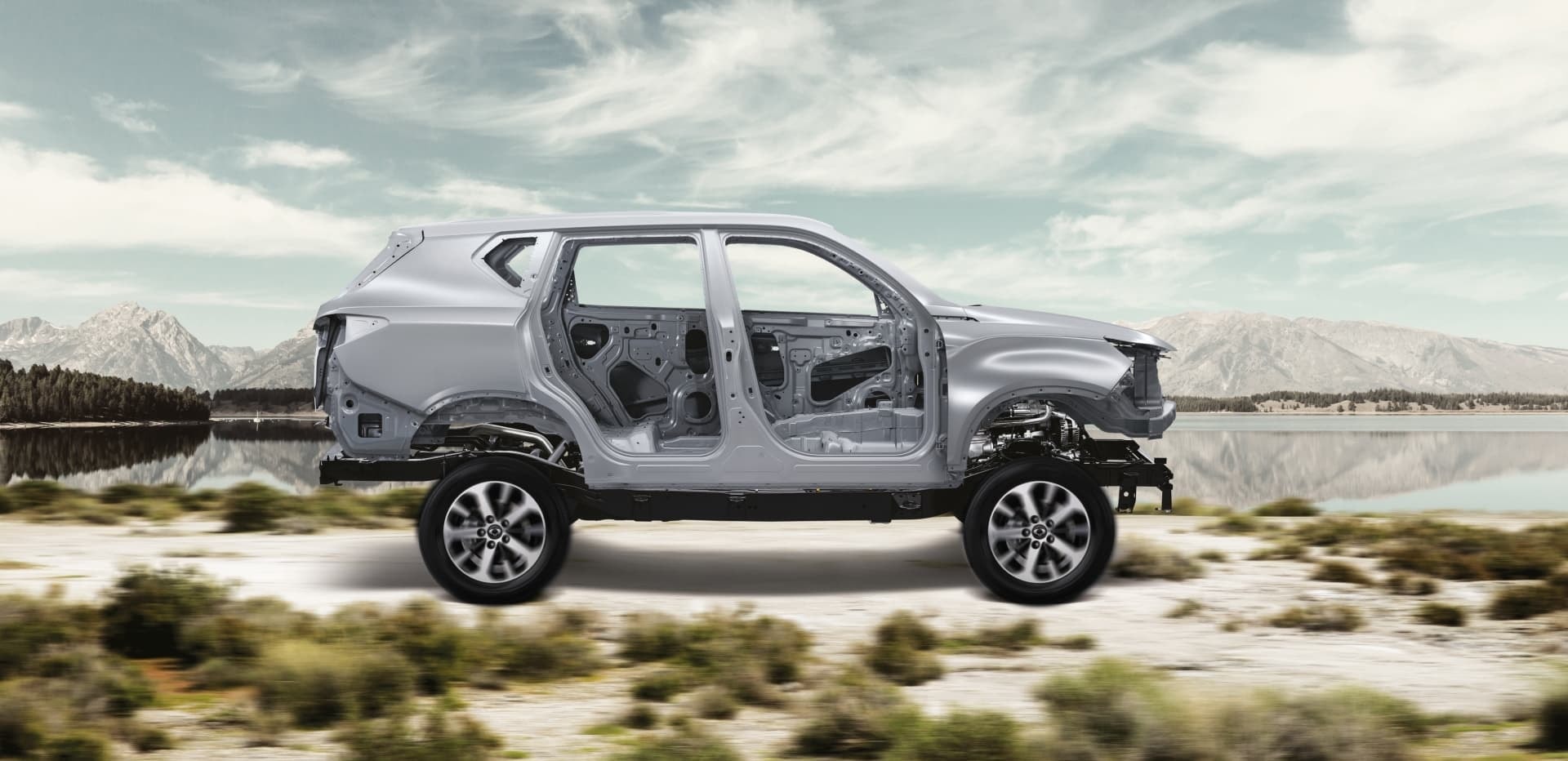 Vista lateral de la carrocería y estructura interna del Rexton.