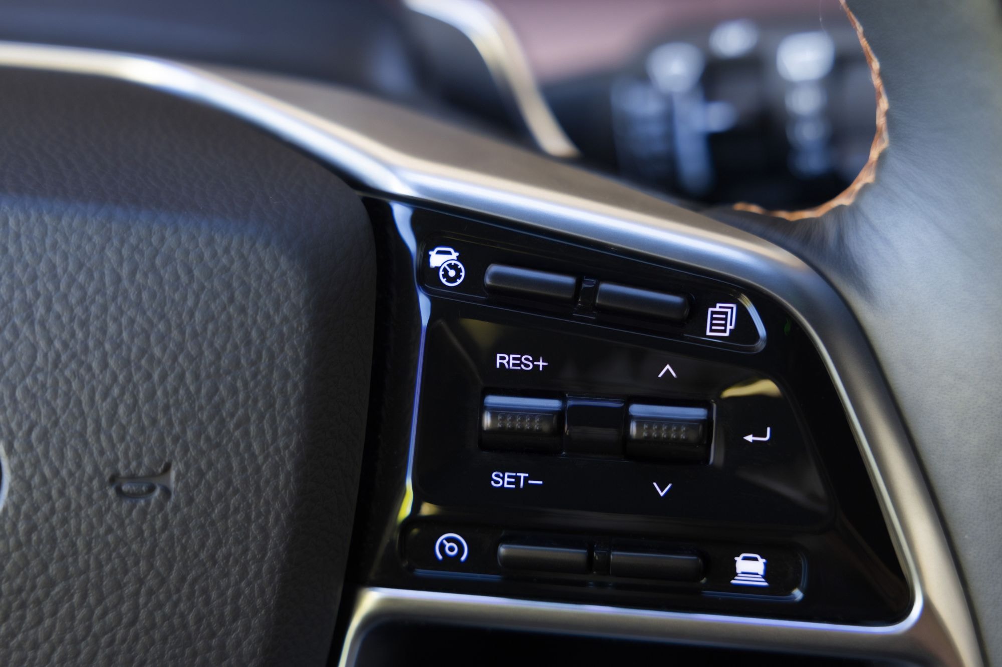 KGM (SsangYong) Torres EVX