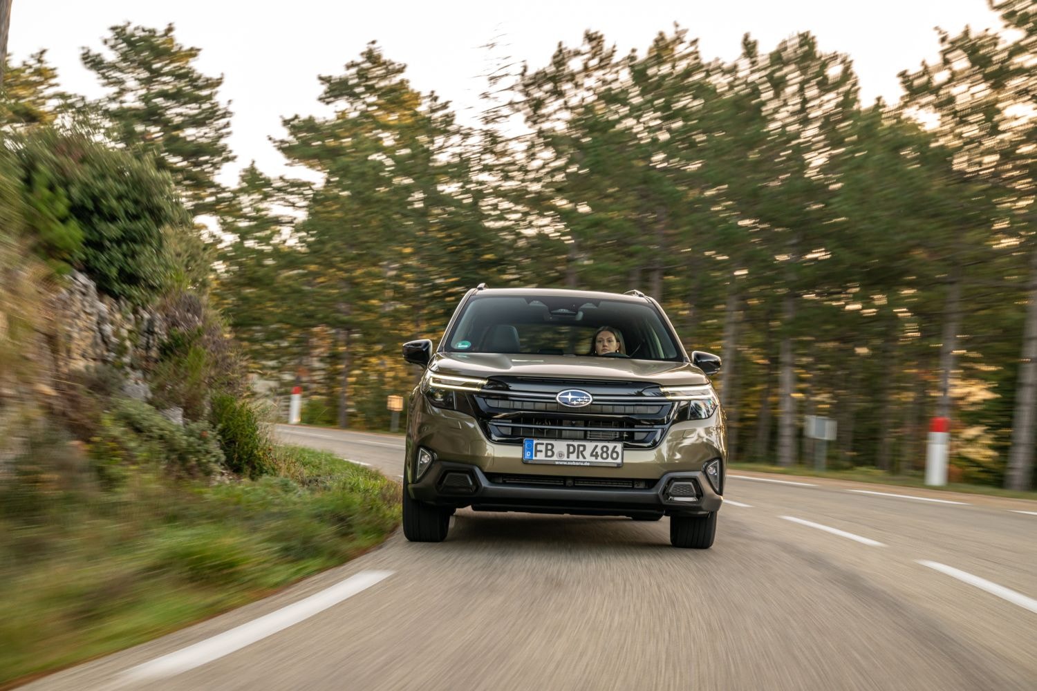 Una vista frontal que refleja la robustez del Subaru Forester