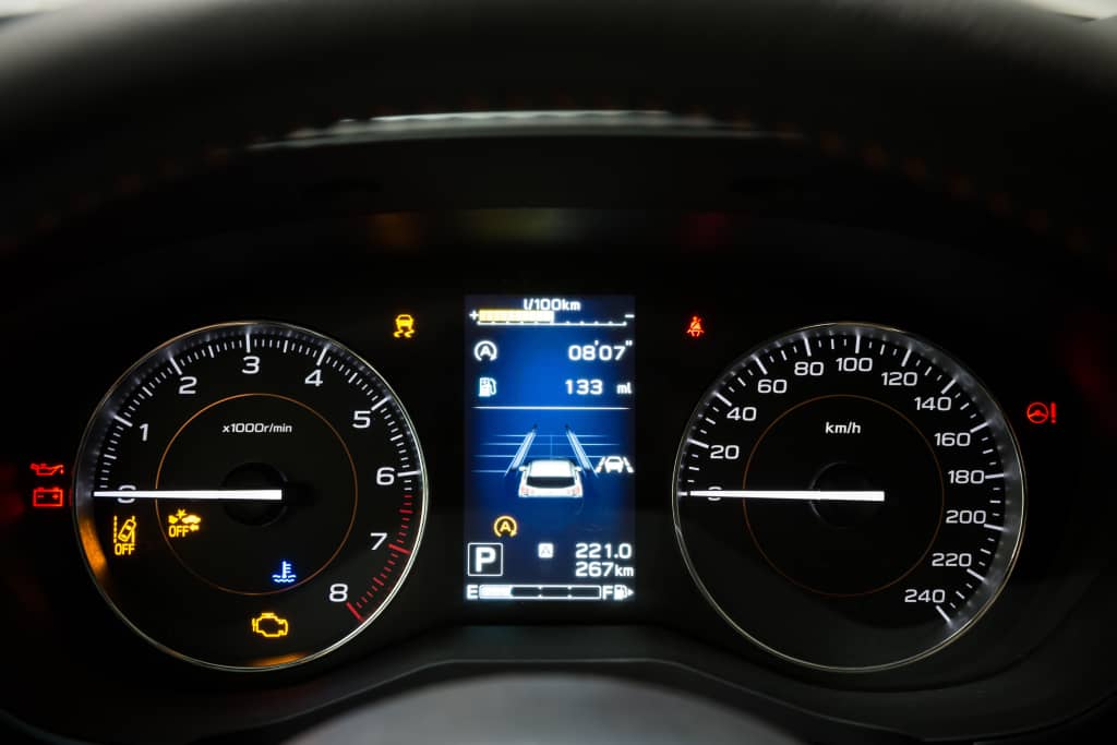 Cuadro de instrumentos digital del Subaru XV, informativo y de fácil lectura.