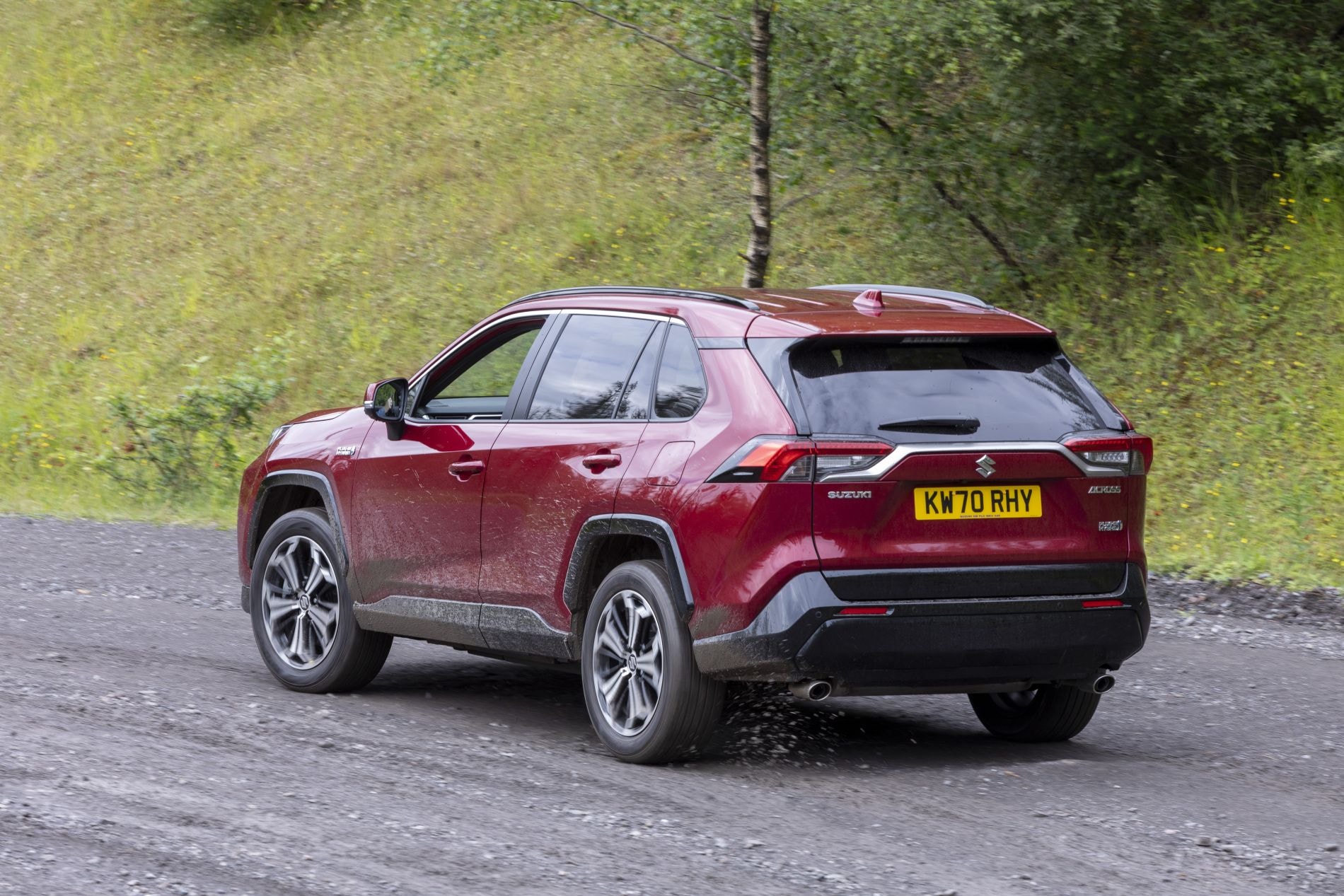 Suzuki Across Híbrido