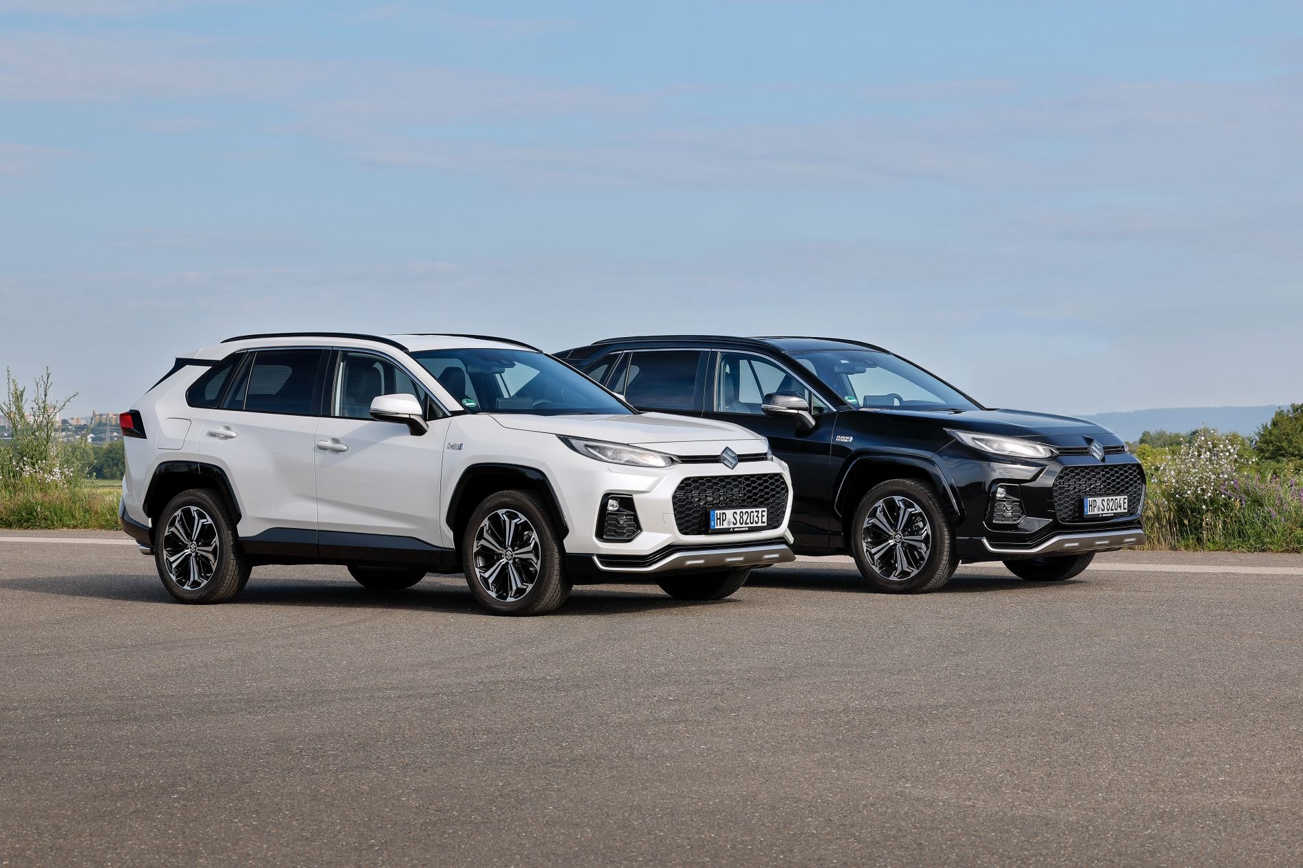 Panel de instrumentos del Suzuki Across, con tecnología intuitiva.