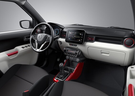 Interior del Suzuki Ignis con acentos de color y diseño moderno. Interior del Suzuki Ignis con acentos de color y diseño moderno.