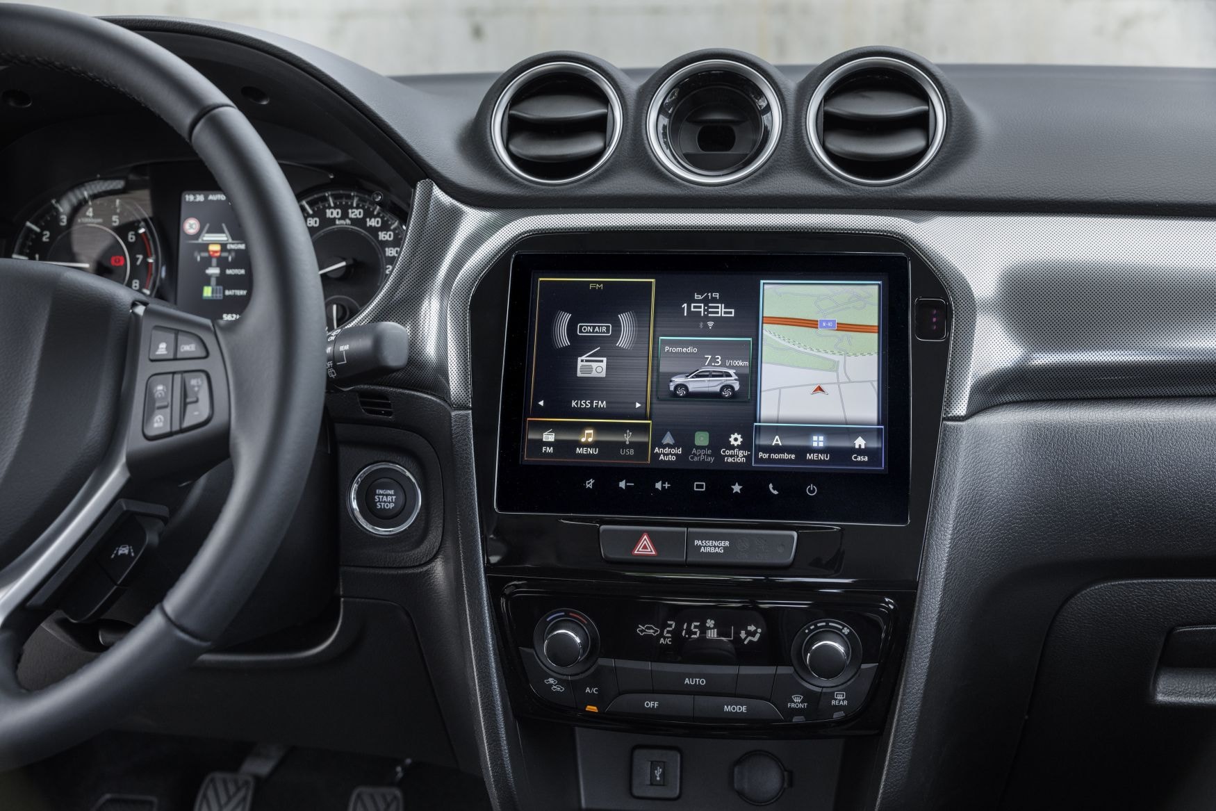 Vista del panel de instrumentos, elegante y moderno.