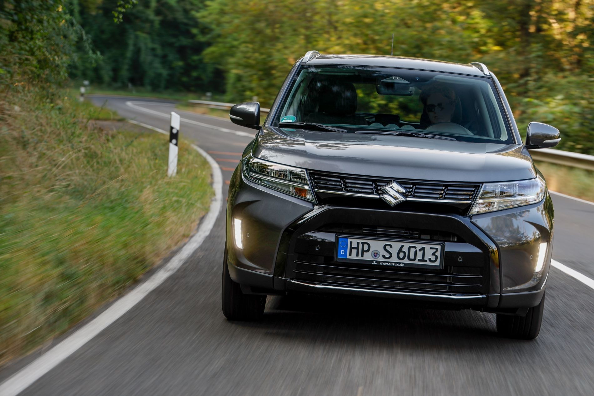 Panel de instrumentos del Suzuki Vitara, claro y funcional.