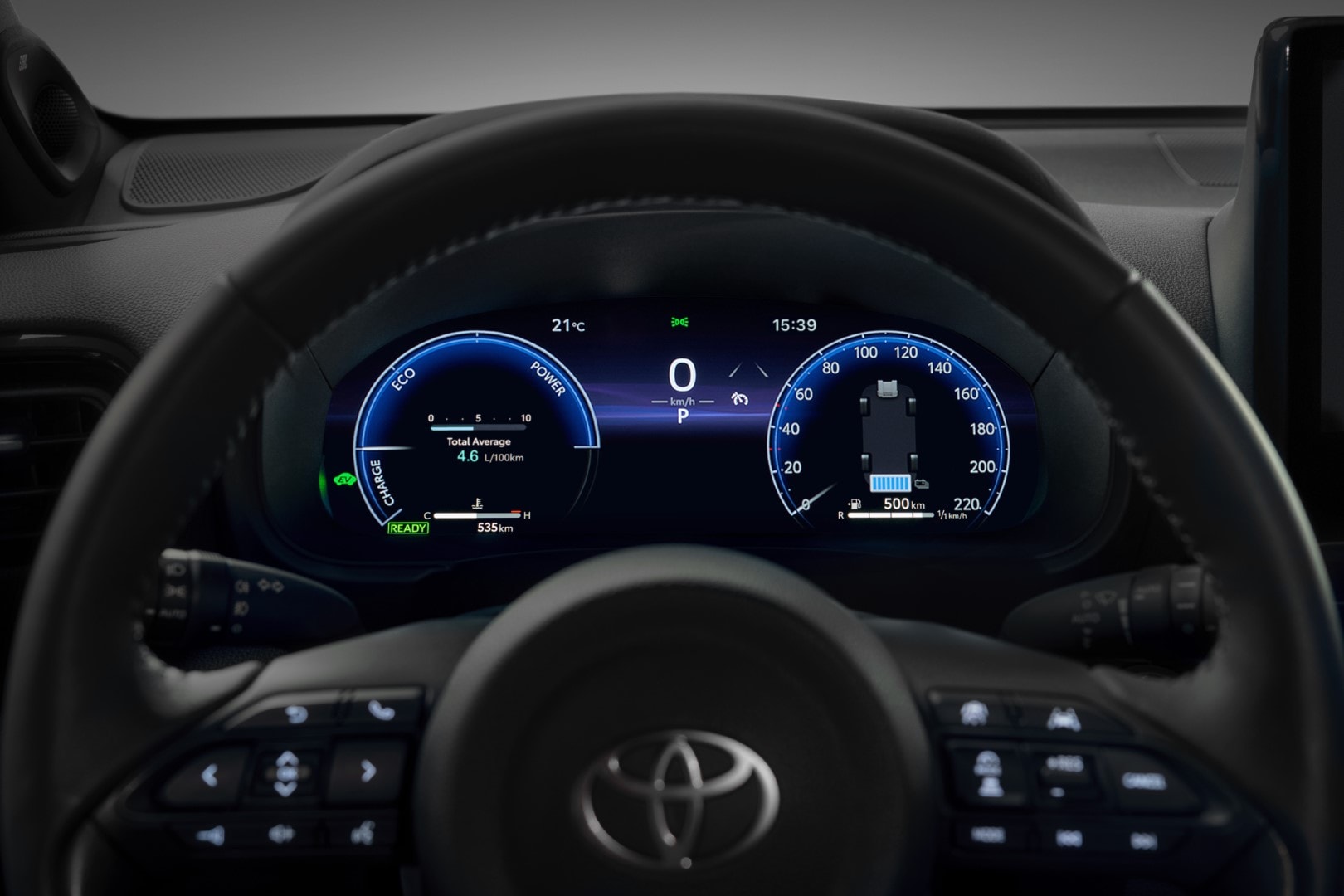 Close-up del cuadro de instrumentos digital del Toyota Yaris Cross.