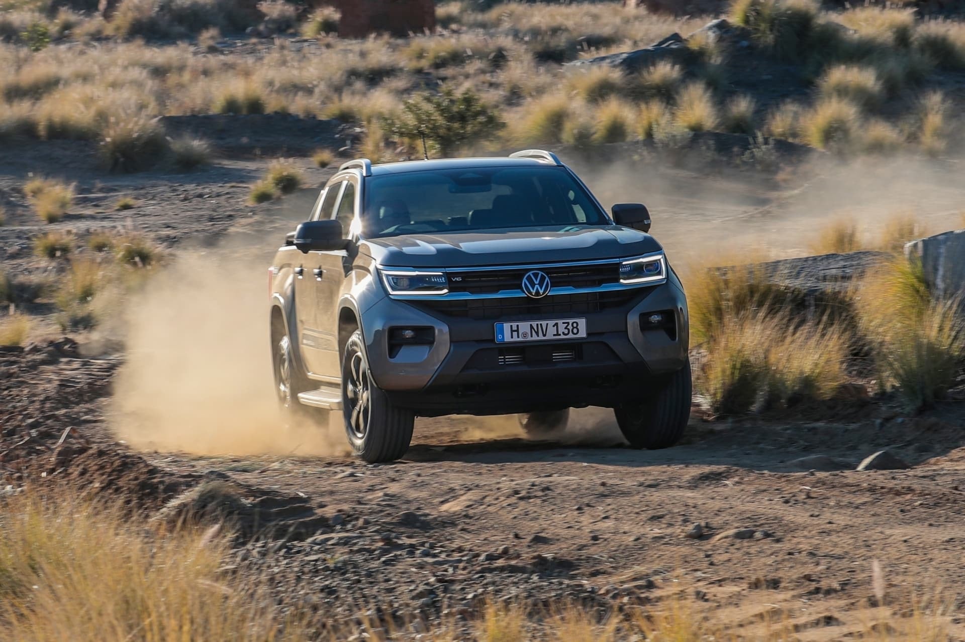 Volkswagen Amarok demostrando su capacidad todoterreno.
