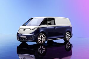 Volkswagen ID. Buzz Cargo con perspectiva delantera y lateral. Volkswagen ID. Buzz Cargo con perspectiva delantera y lateral.