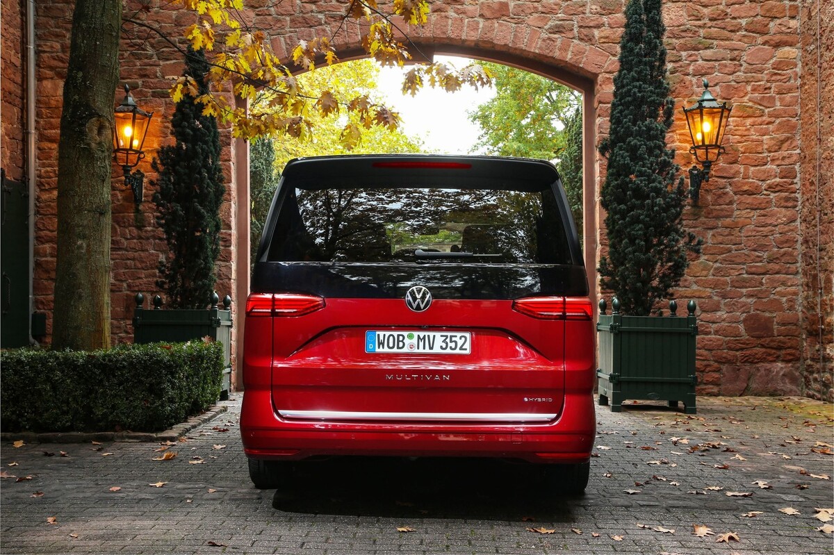 Volkswagen Multivan Rear Galería de fotos del Volkswagen Multivan | ¿Qué coche me compro?