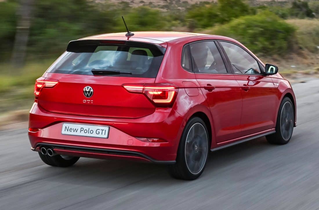 Trasera del Polo GTI con su distintivo diseño y doble salida de escape.