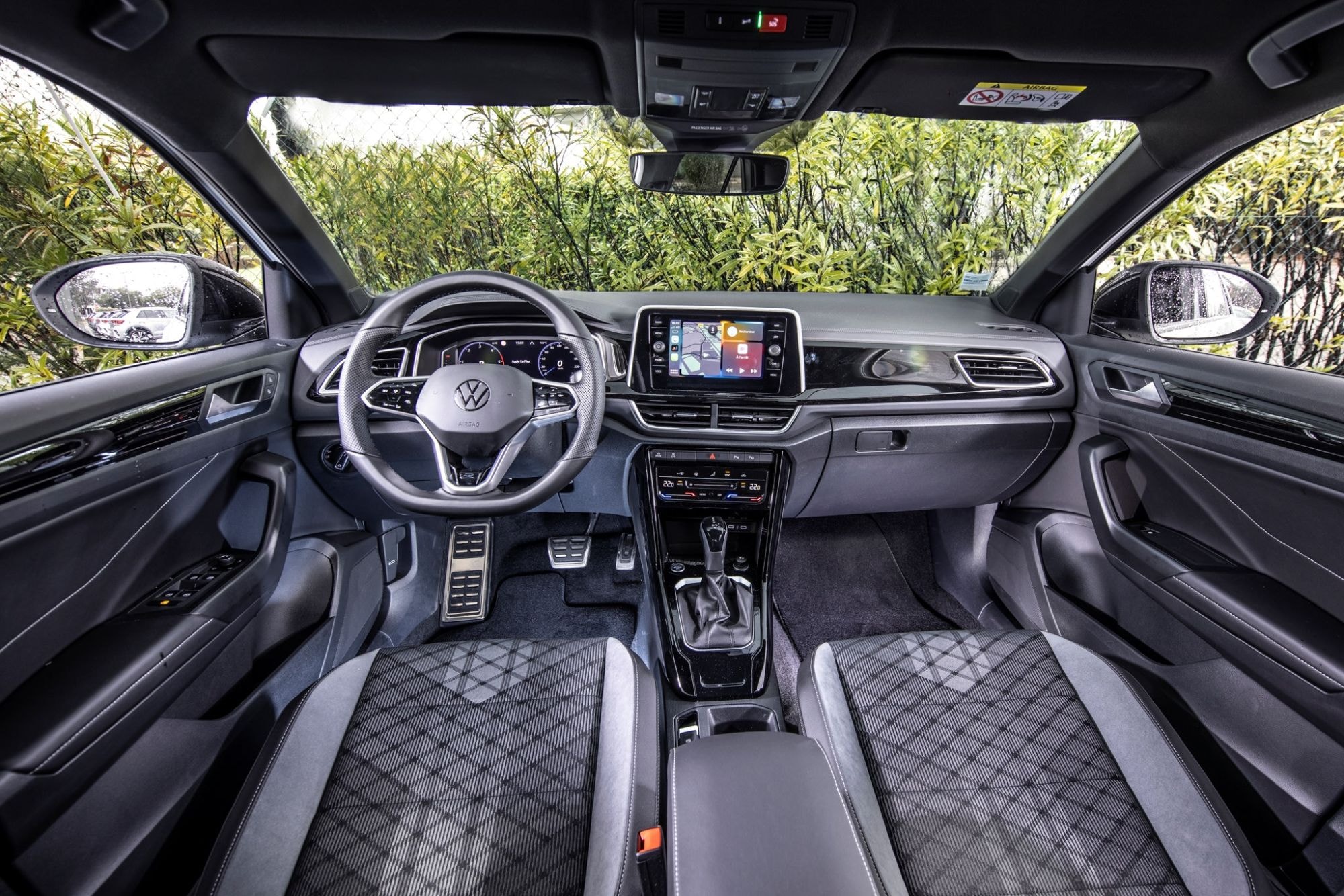 Maletero del T-Roc, con excelente capacidad de carga y organización.