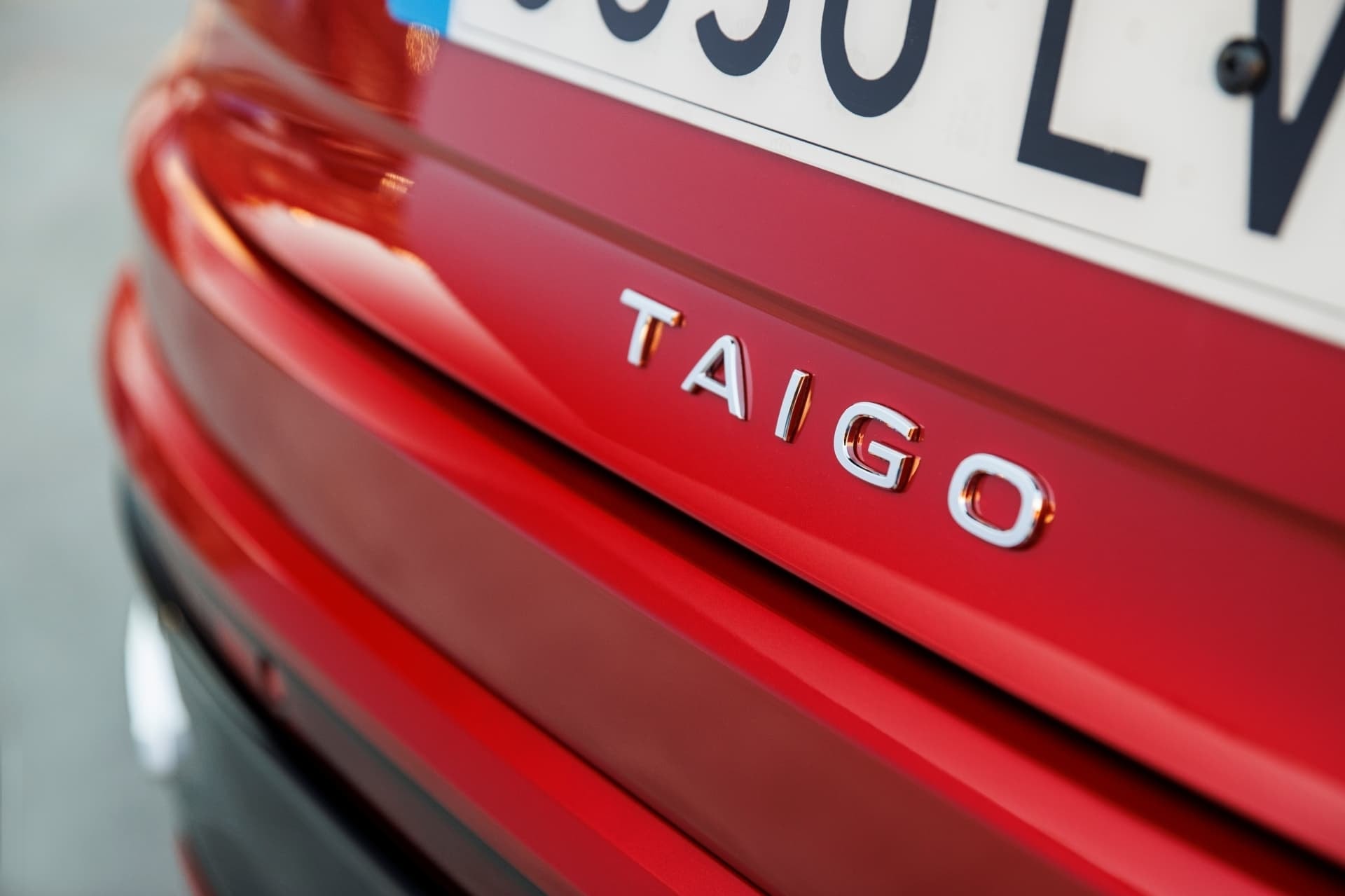 Detalle del emblema 'Taigo' en la parte trasera