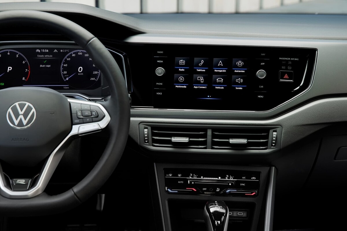 Pantalla táctil con el estado del vehículo en el sistema de infotainment del Taigo. Pantalla táctil con el estado del vehículo en el sistema de infotainment del Taigo.