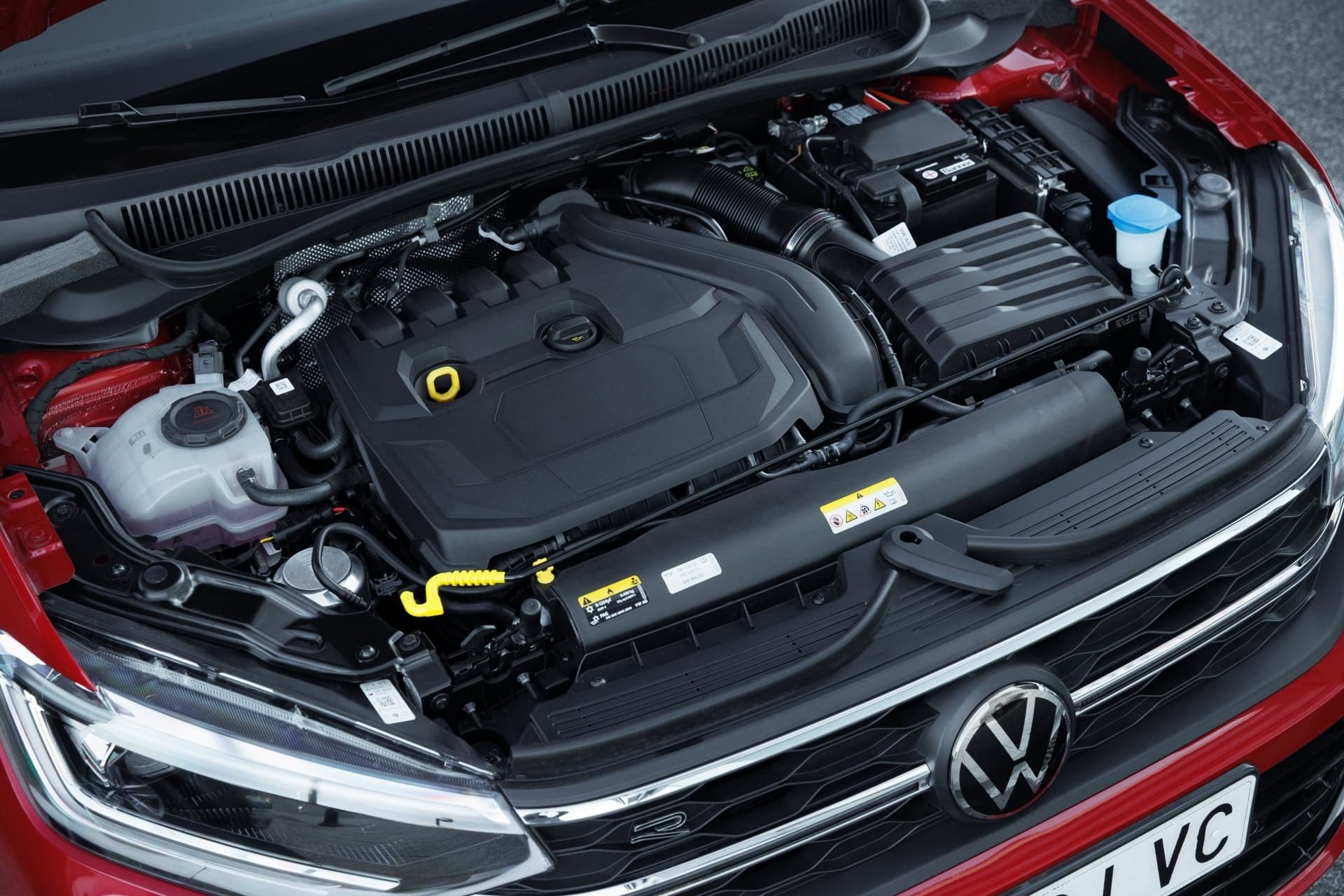 Vista detallada del motor TSI del Volkswagen Taigo.