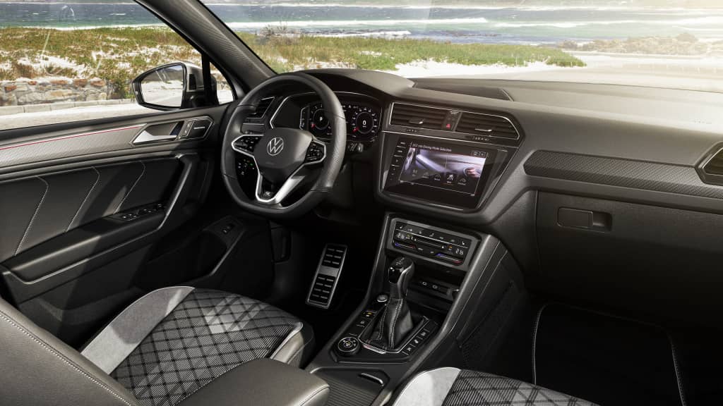 Interior elegante del Tiguan Allspace con acabados de alta calidad.