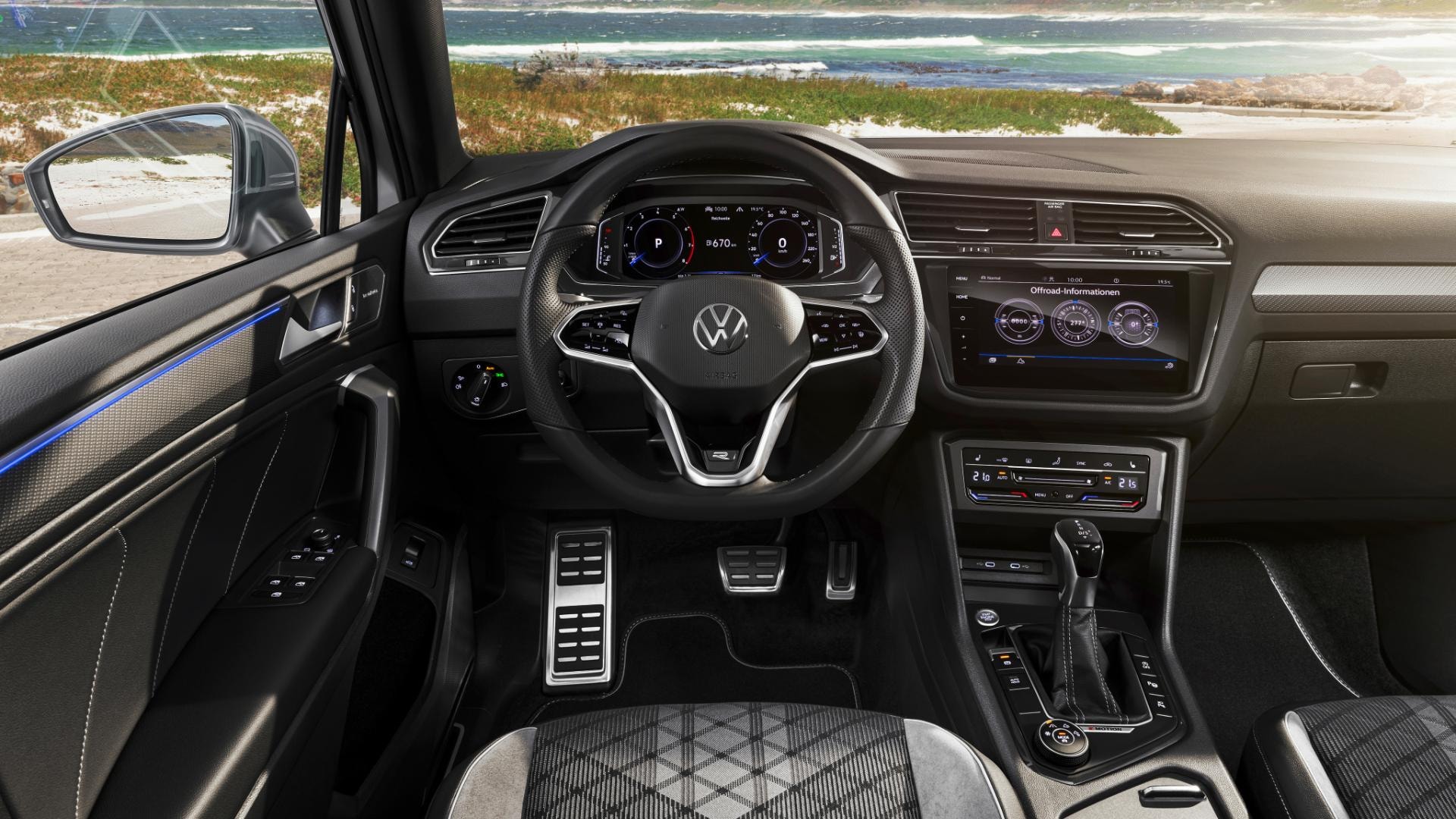 Habitáculo del Tiguan Allspace, fusionando lujo y tecnología.