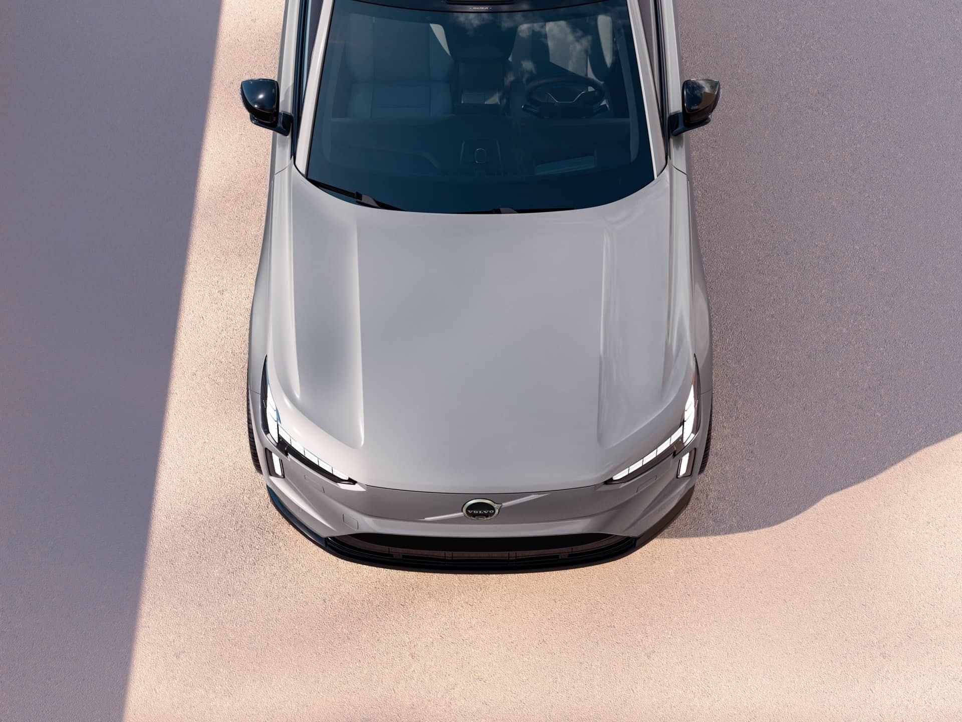 Vista superior del Volvo EX90, destacando techo y líneas de diseño.