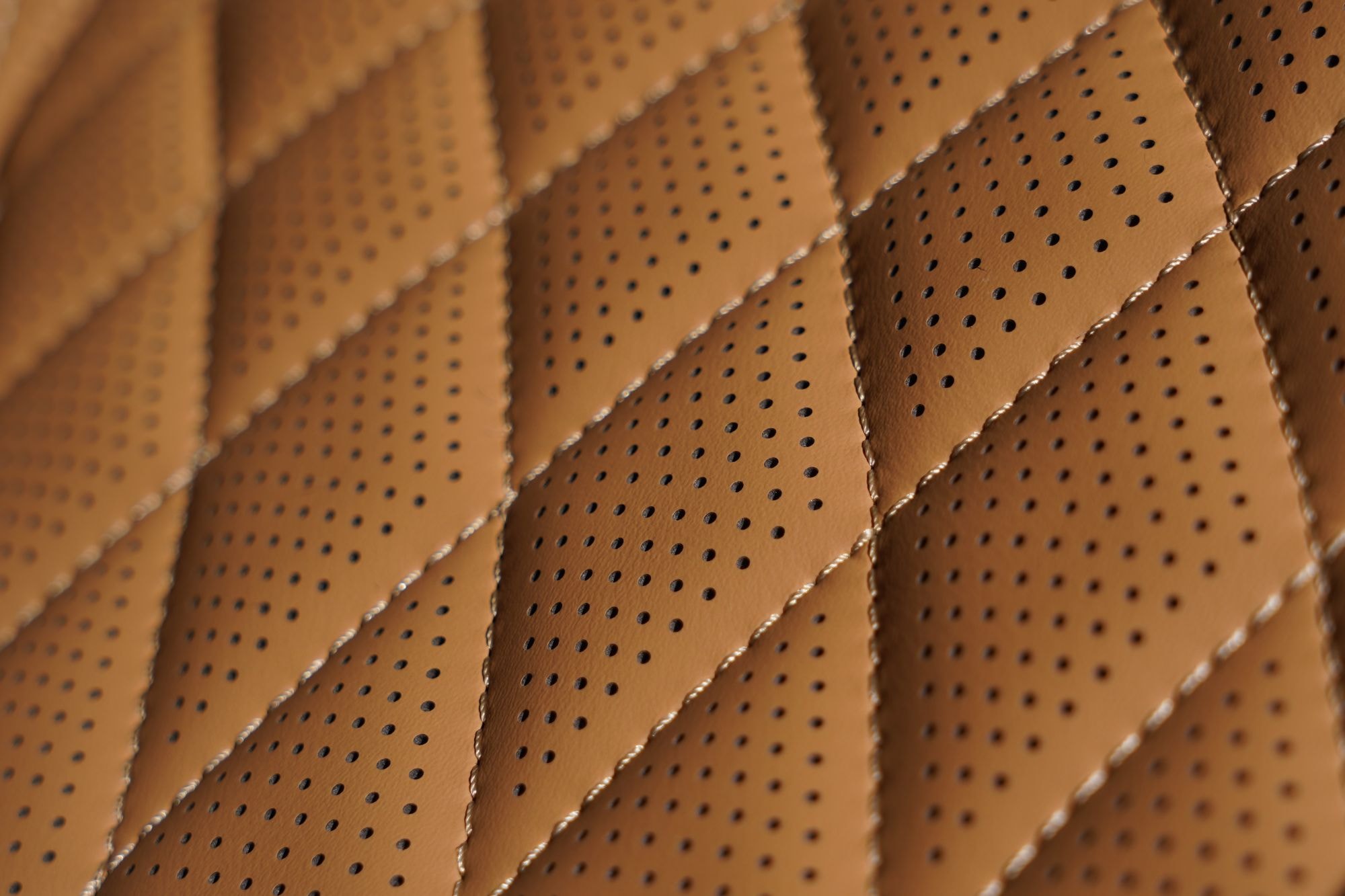 Vista de los asientos del VOYAH Dream, que ofrecen confort y lujo.