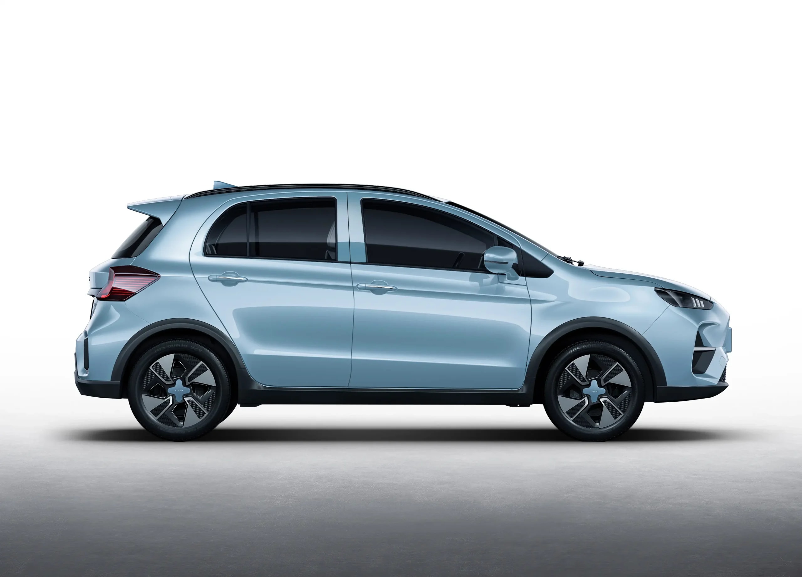 Perfil lateral del Yudo 3 eléctrico mostrando líneas aerodinámicas.